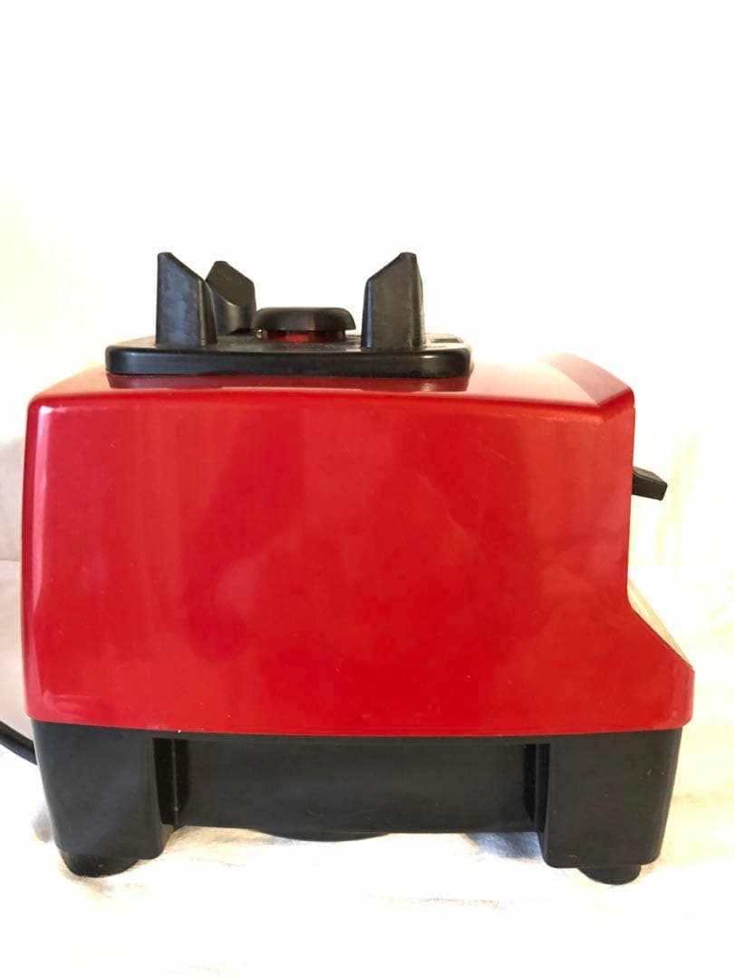 キッチン家電 Vitamix Total Nutrition Center VMO111