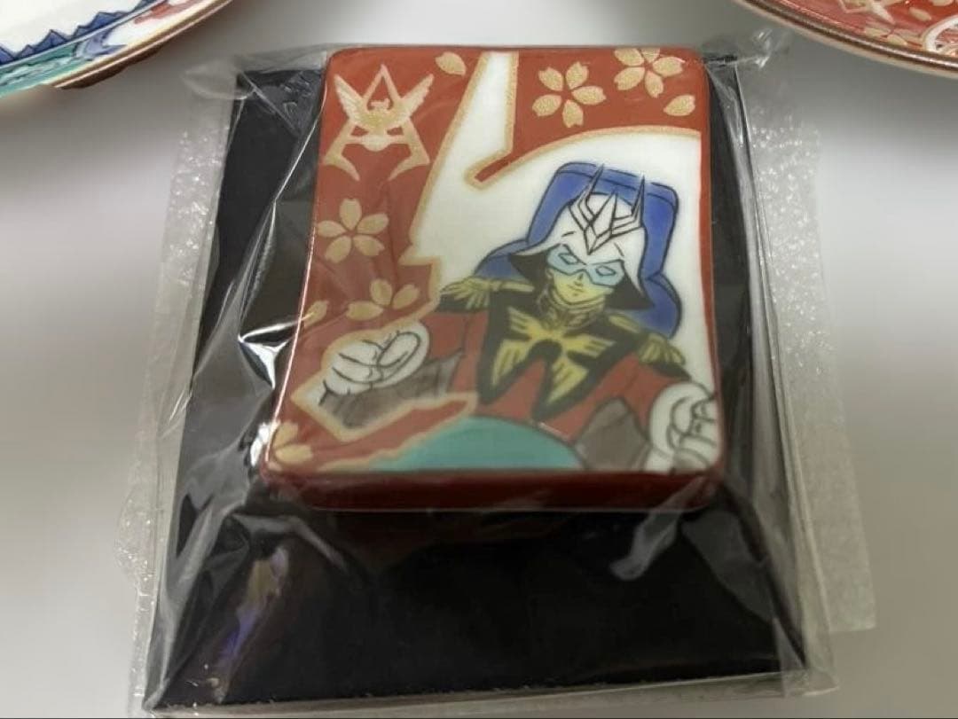 【限定品】ガンダム 九谷焼 豆皿5枚＆箸置き2個セット（バラ売り不可）