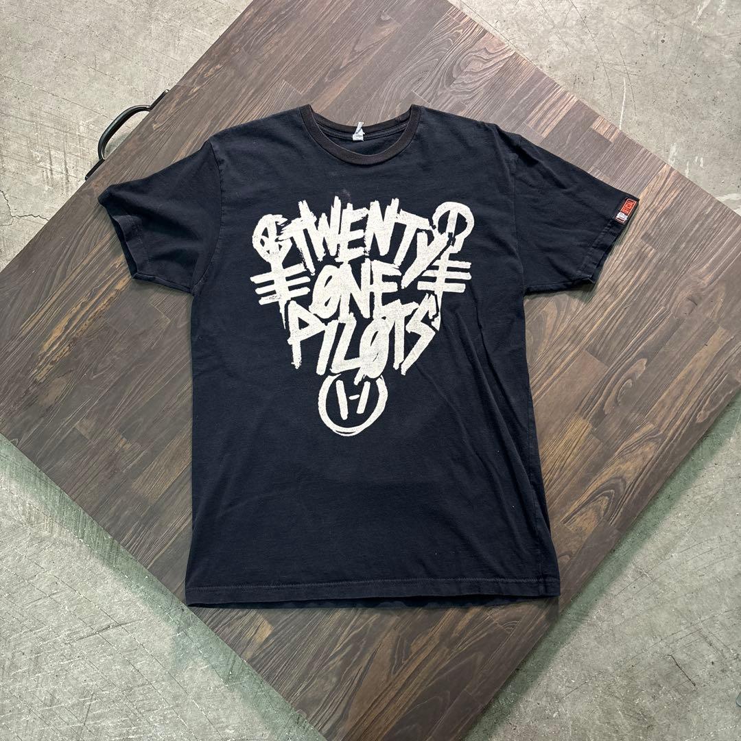 8SM1 トゥエンティワンパイロッツ　バンドTシャツ　黒　M 古着 used
