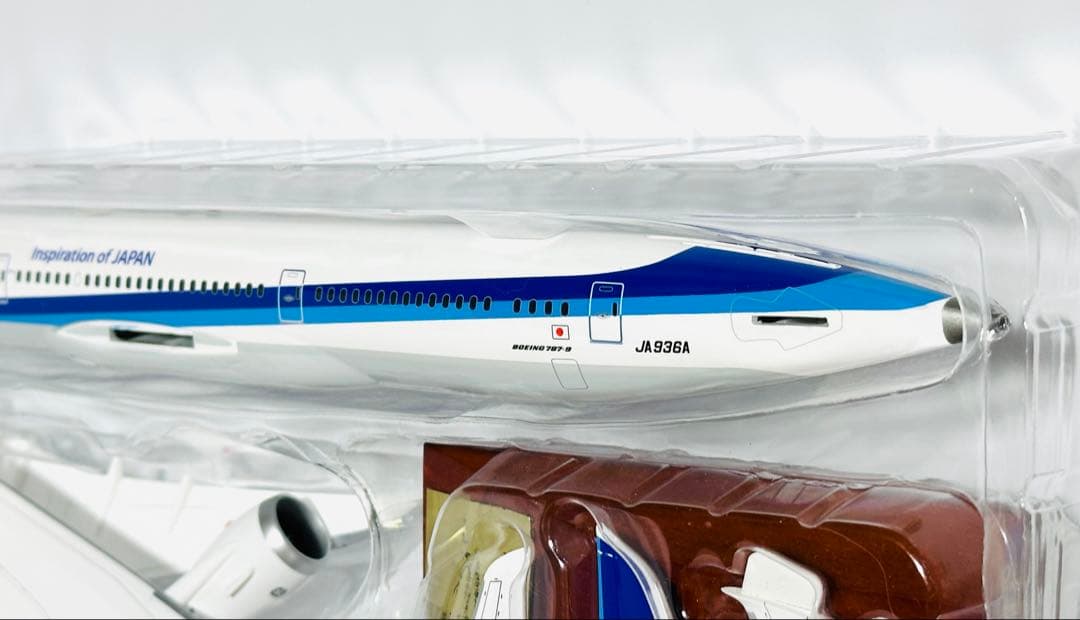 全日空商事 1/200 ANA B787-9 NH20189