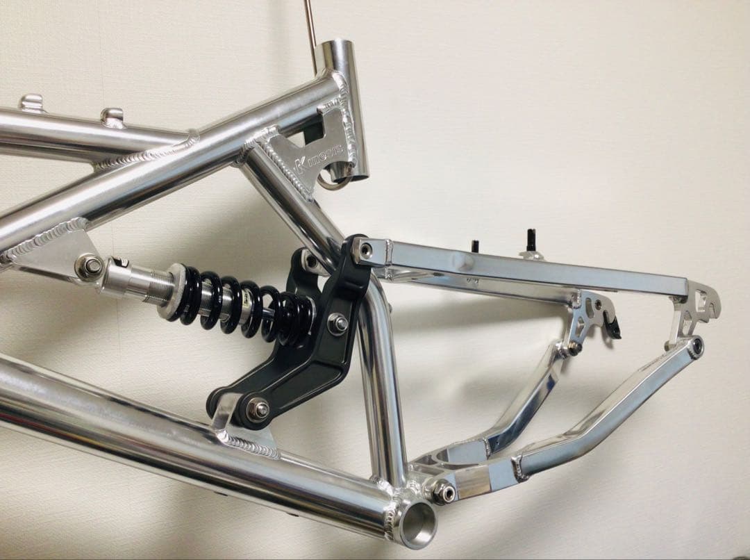レース用フルサスMTB 英国製 Kinesis アルミ合金フレームセット 未使用