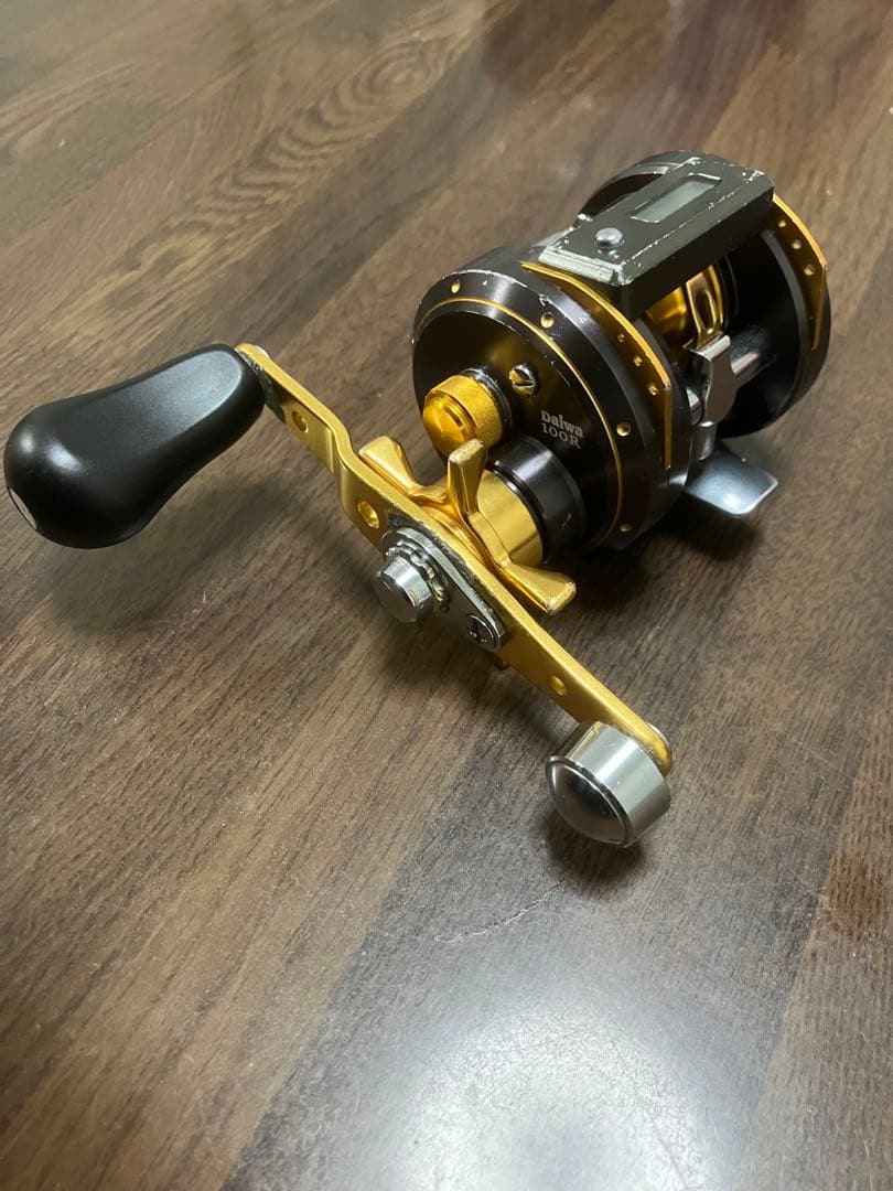 ダイワ Daiwa 丸型 ミリオネアICV 100R ベイトリール ジャンク