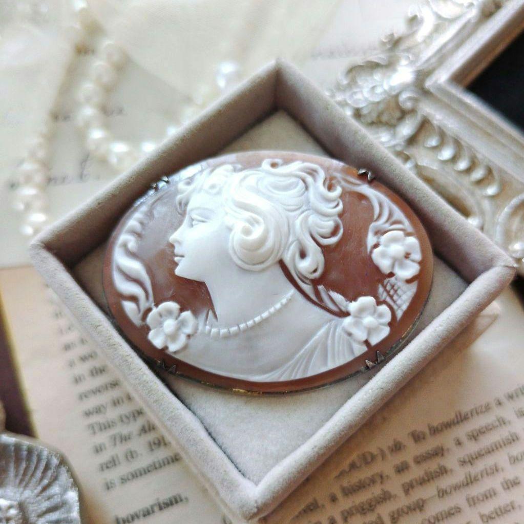 ITALY SILVER900 シェルカメオブローチ 貴婦人 楕円形 ペンダント