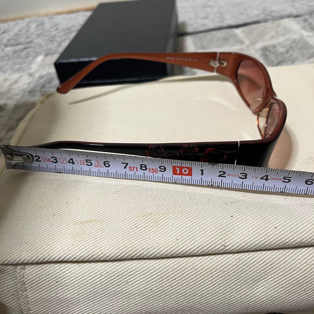 miumiu サングラス　SMU 26F ミュウミュウ　バラ　薔薇