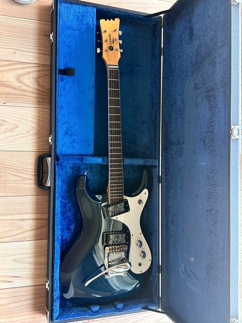 モズライト mosrite ギター 黒雲 ハードケース付き