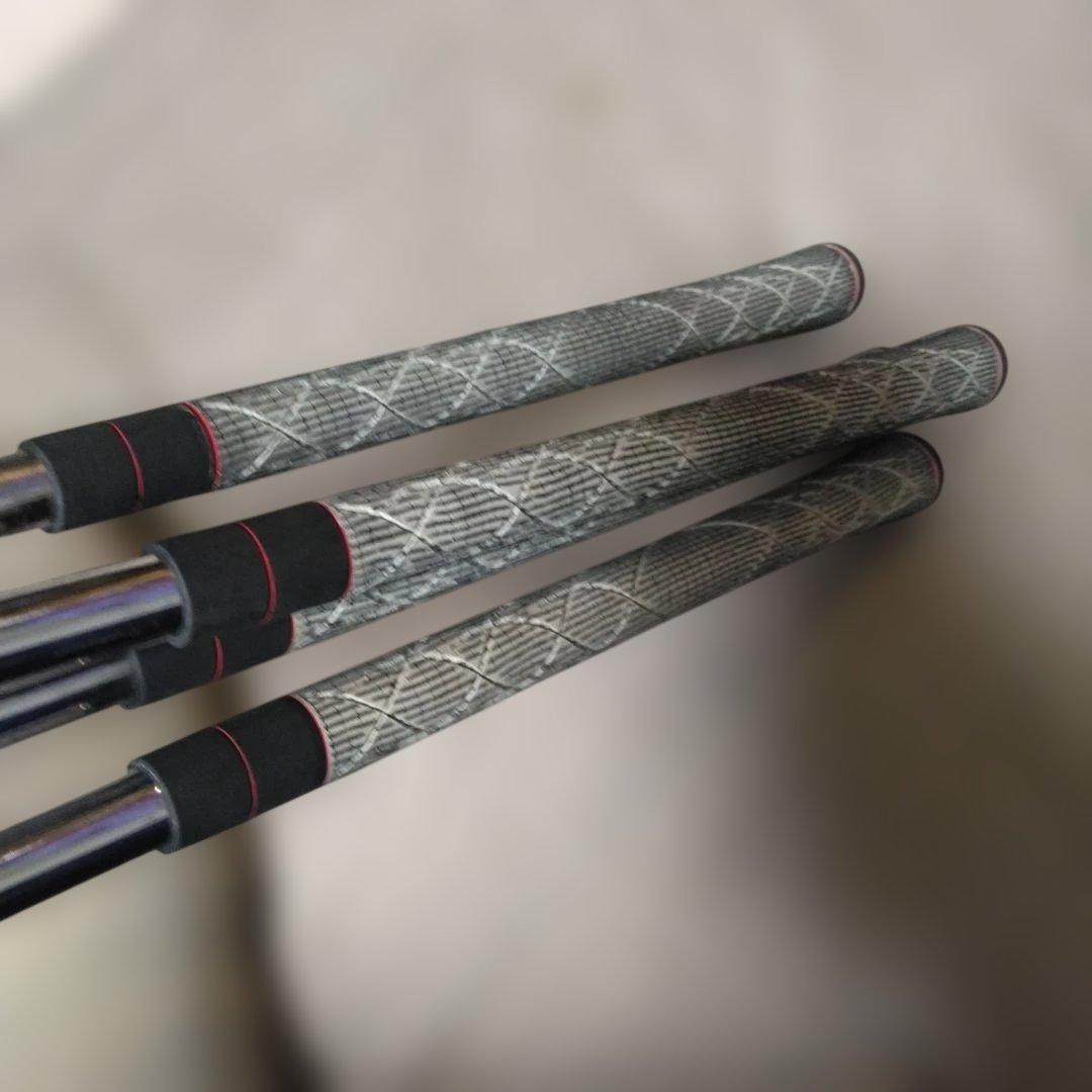 ワンレングス　Pinhawk アイアンセット 8本black widowグリップ