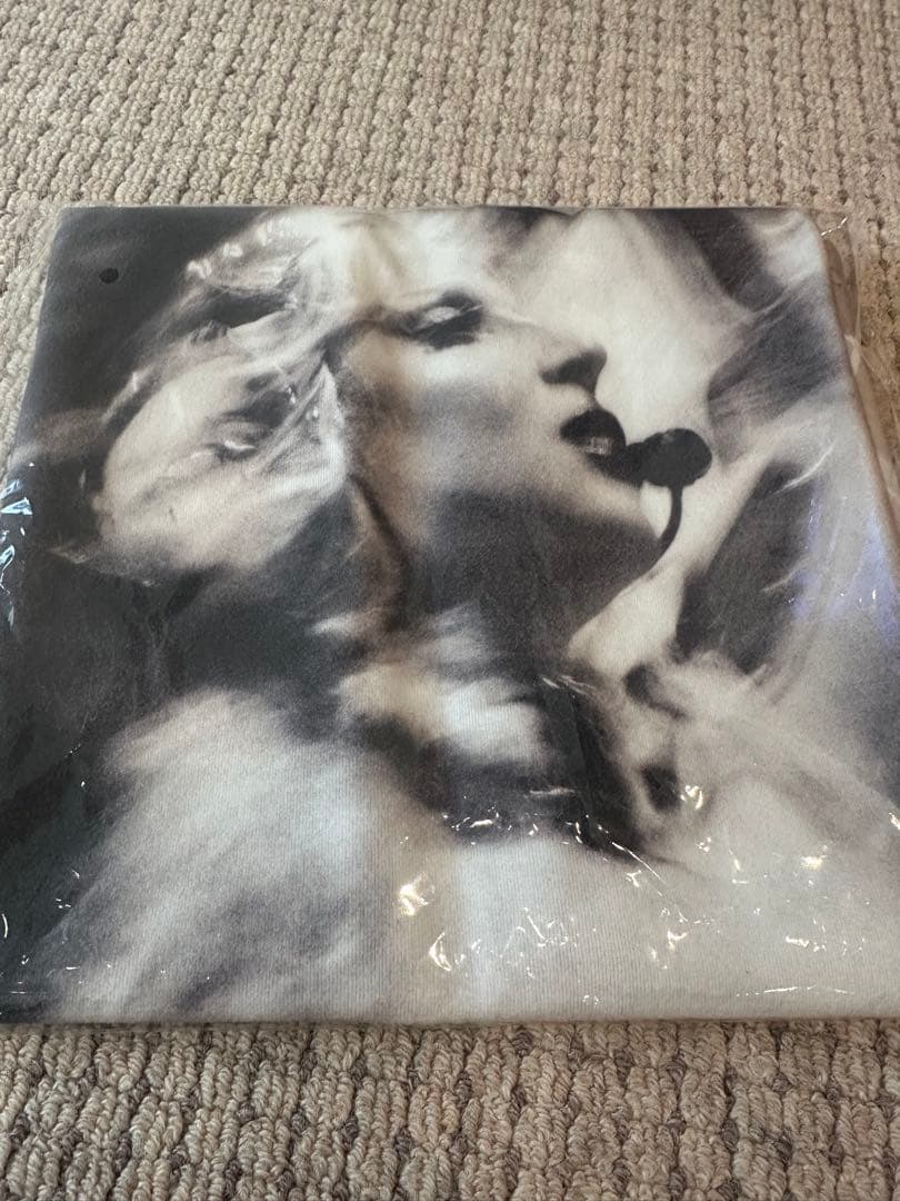 LADY GAGA MAYHEM BALL VIP GOLD グッズ フルセット