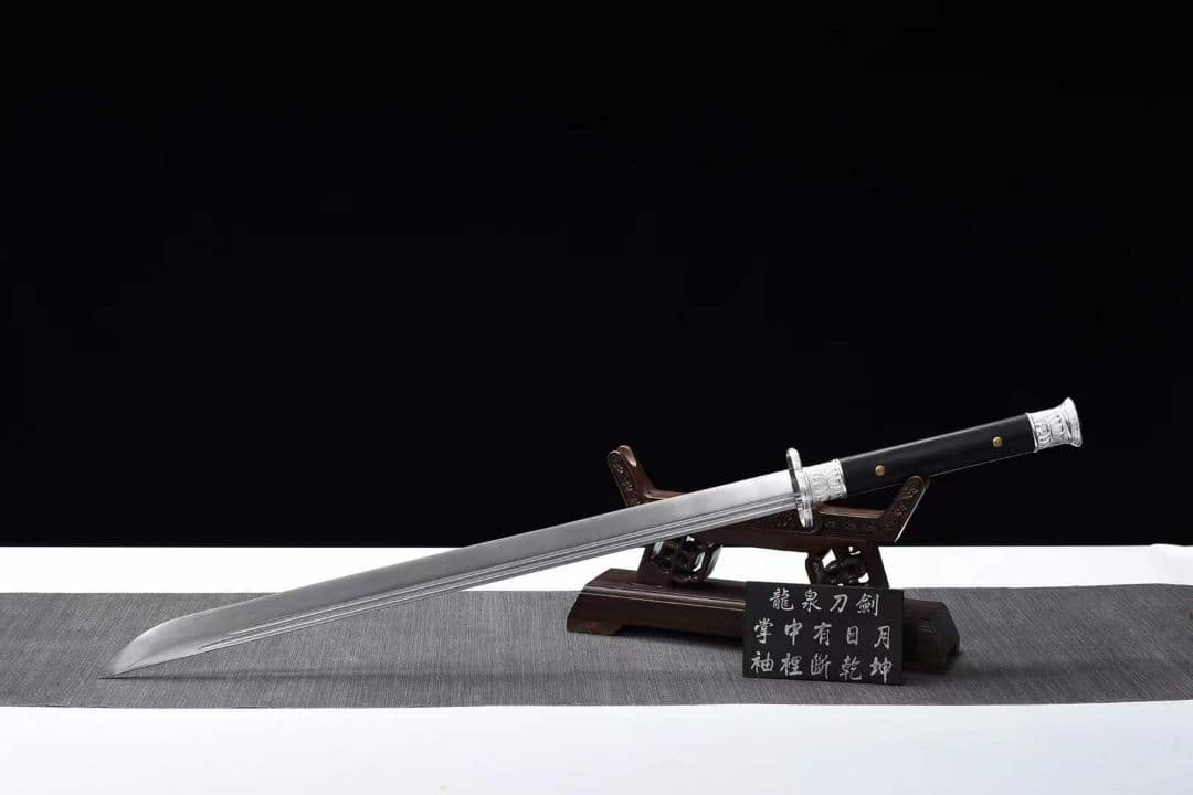 竜吟戦刀（シルバー） 古兵器 武具　刀装具　日本刀　模造刀 居合刀