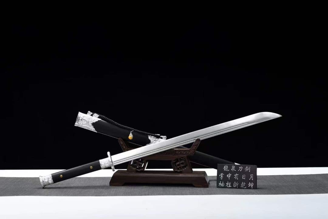 竜吟戦刀（シルバー） 古兵器 武具　刀装具　日本刀　模造刀 居合刀