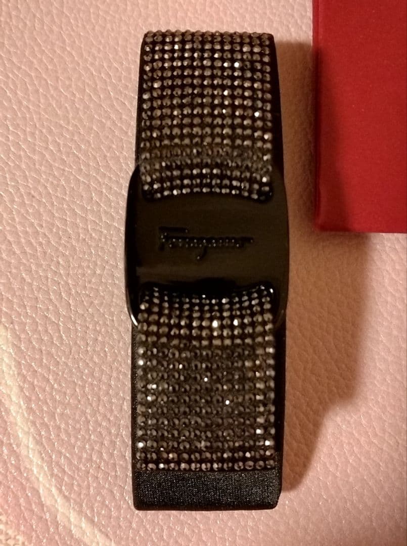 【最終値下げ】新品未使用 フェラガモ ストーン リボン バレッタ