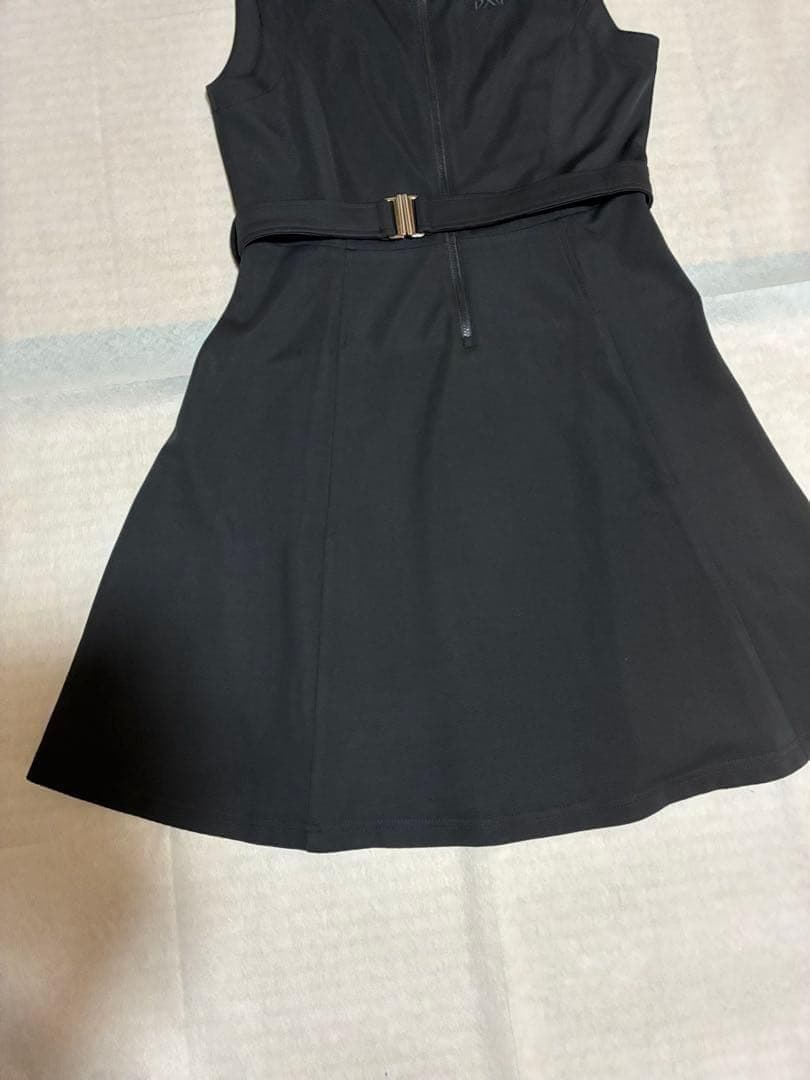 【新品】PXG レディースゴルフ　ノースリーブ・ワンピース　黒 L