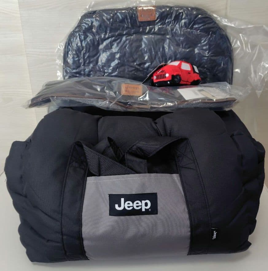 Jeep ドライブベッド、ボアベッド、ブランケット、トイ ４点セット