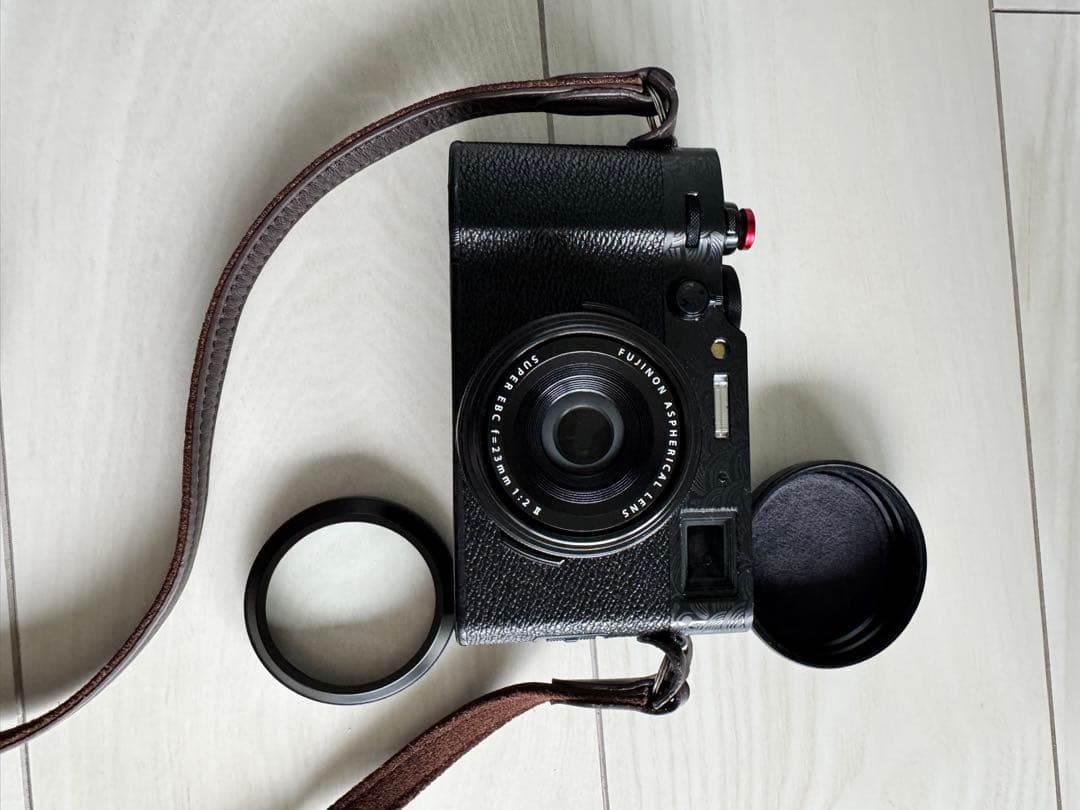 FUJIFILM X100VI 〔シルバー/ブラック〕★おまけ多数・フルセット