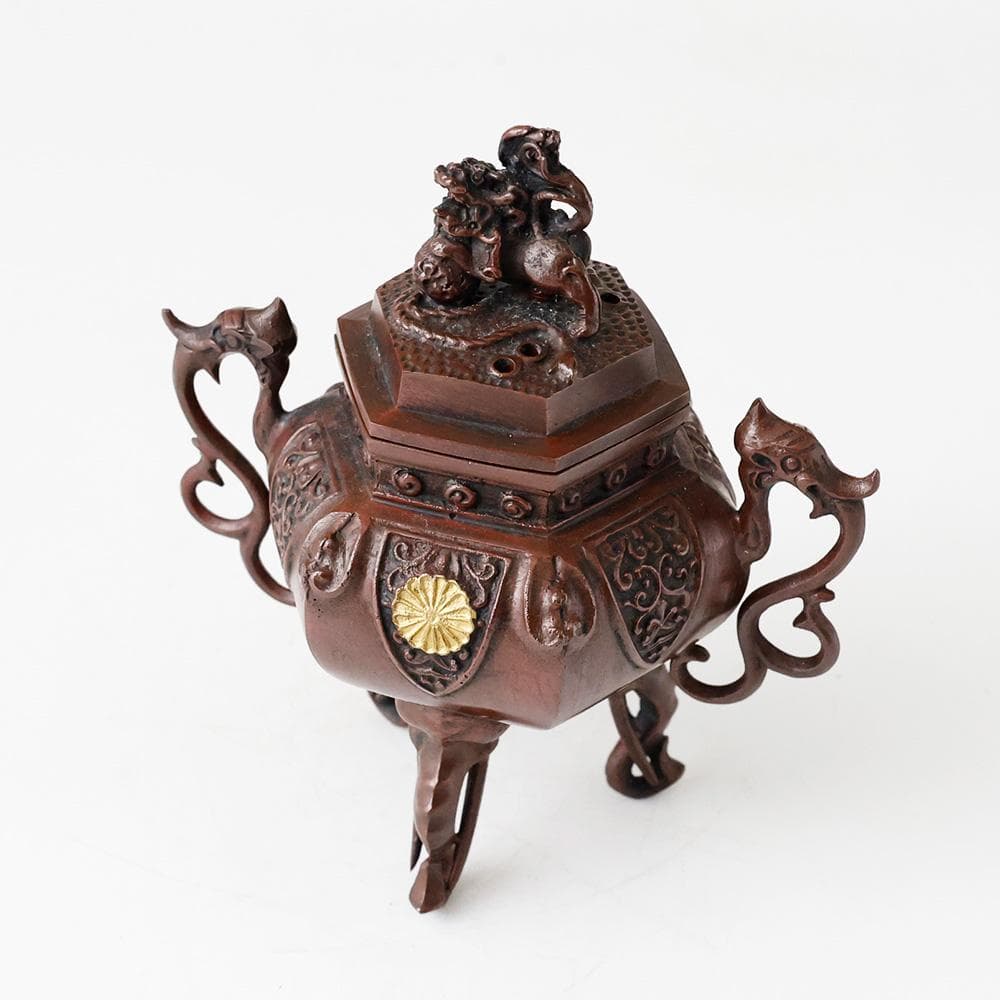 瑞峰堂 栄翠作 御下賜品 六角象耳菖蒲文 銅製香炉 十六菊金象嵌 共箱 黄布 栞