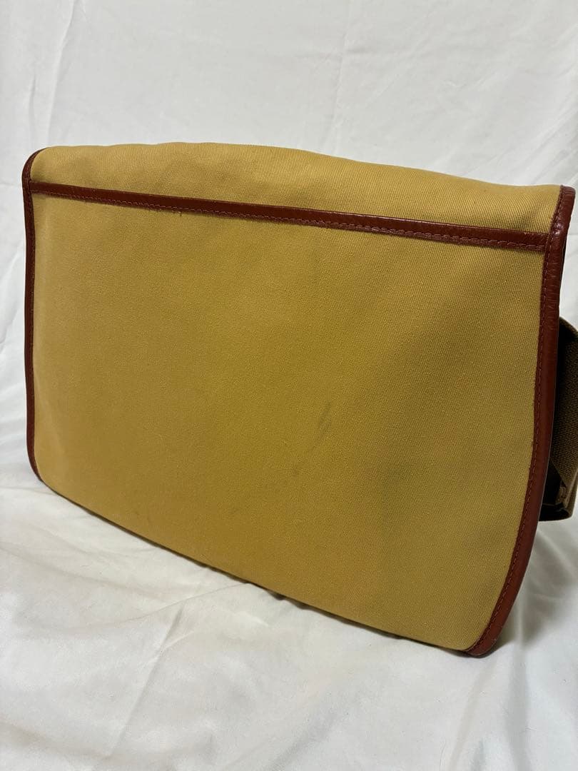 HOUSE OF HARDY \"キャリーオール バック\"