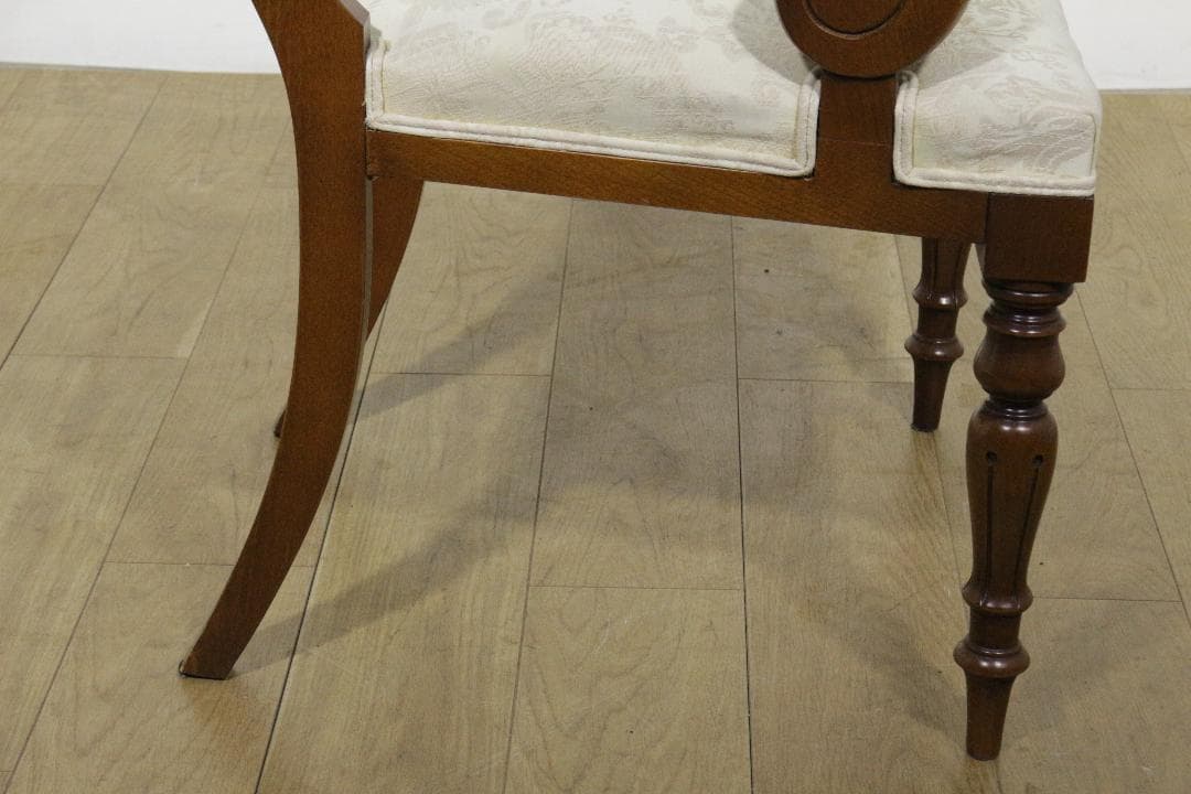 HURTADOウルタド★木製アームチェア★スペイン高級家具メーカー★バレンシア★