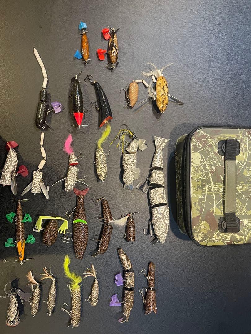 トップウォータールアーマグナムケイズ　アメリカンドリーム　蛇皮ルアー　まとめ売り