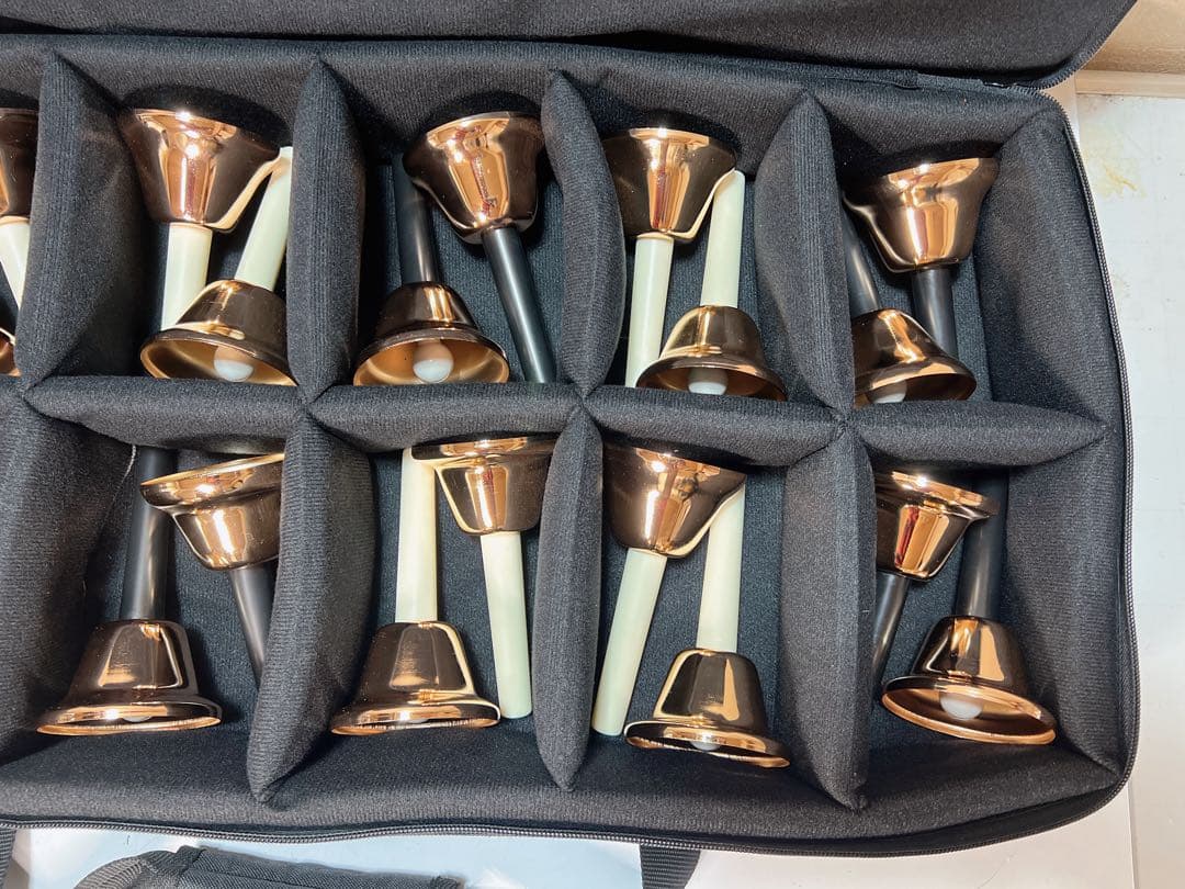 キョーリツミュージックベル ケース付き