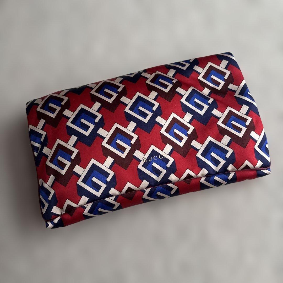 GUCCI ネックピロー レッド・ブルー