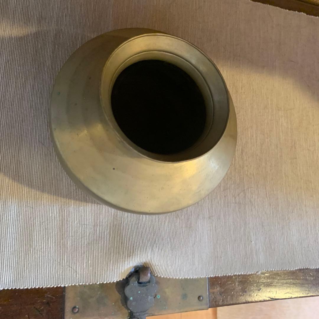 壺　花瓶　水瓶　インド　骨董屋 金属製 丸型装飾用壺