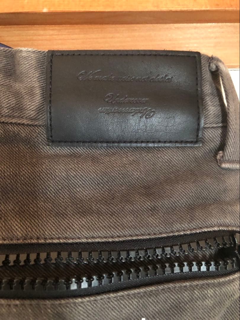 最終値下げ UNDERCOVER スキニーデニム グレー　ジップ　ポッケ　穴あき