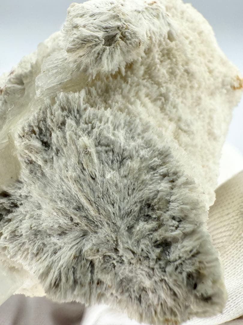 『雪見だいふく』モルデナイト　モルデン沸石　原石　鉱物標本　天然石