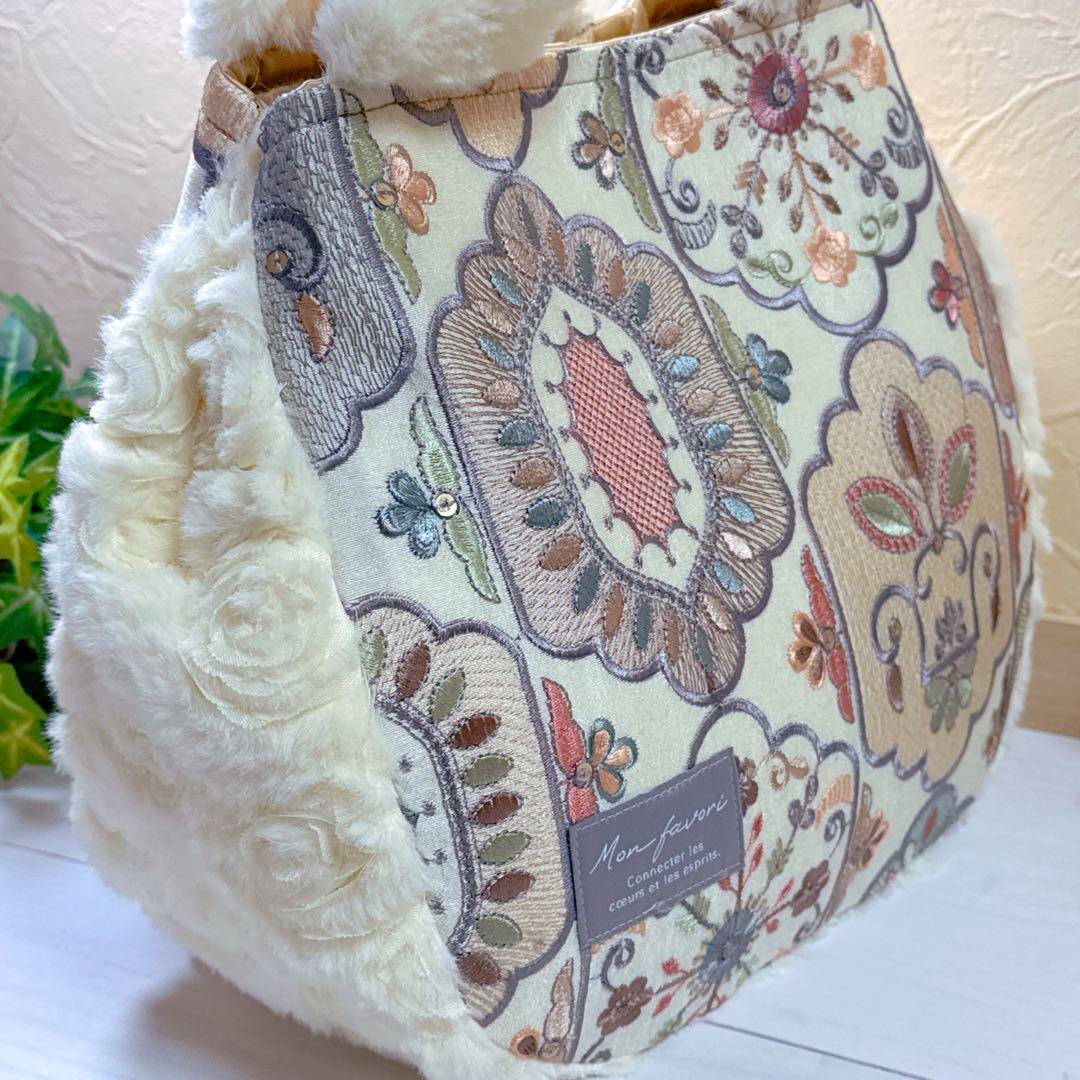 あ*き様 コヤンイサムチョン♡新柄インド刺繍のうさミルクちゃんのラウンドトートバ