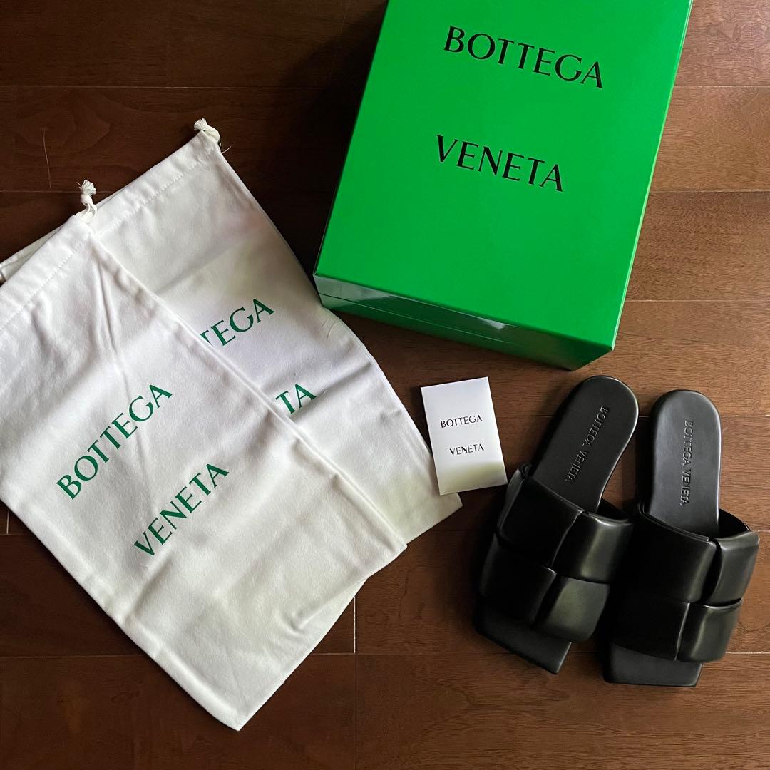 ボッテガ・ヴェネタ フラットサンダル