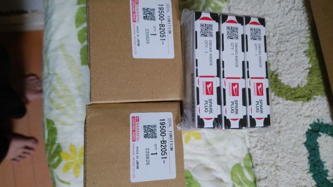 ほいほい　ダイハツ純正、イグニッションコイル　プラグセット