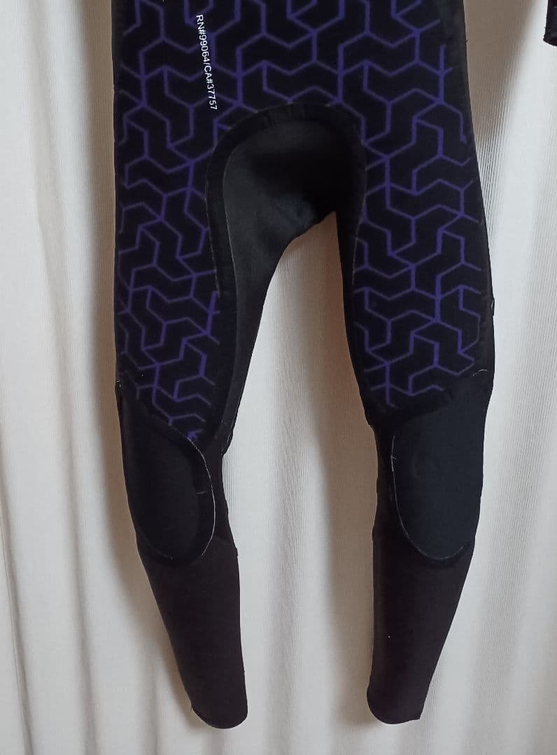 BILLABONG　ビラボン　セミドライ ウェットスーツ　4×3mm　US S