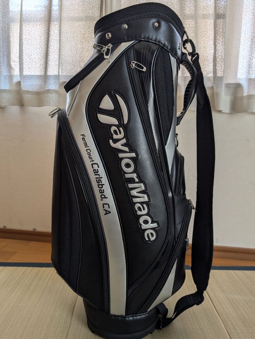 テイラーメイド TaylorMade　ゴルフバック　キャディーバッグ