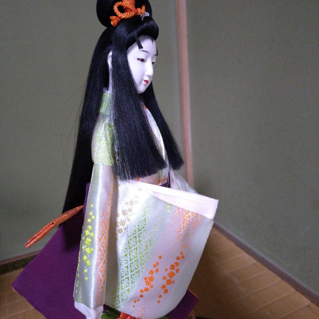 御所人形 有風作 紫色の美しい工芸品