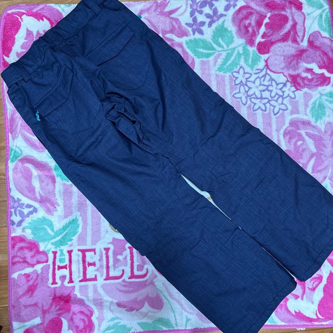 ICEPARDAL女性用カラフル花柄 スキーウェア