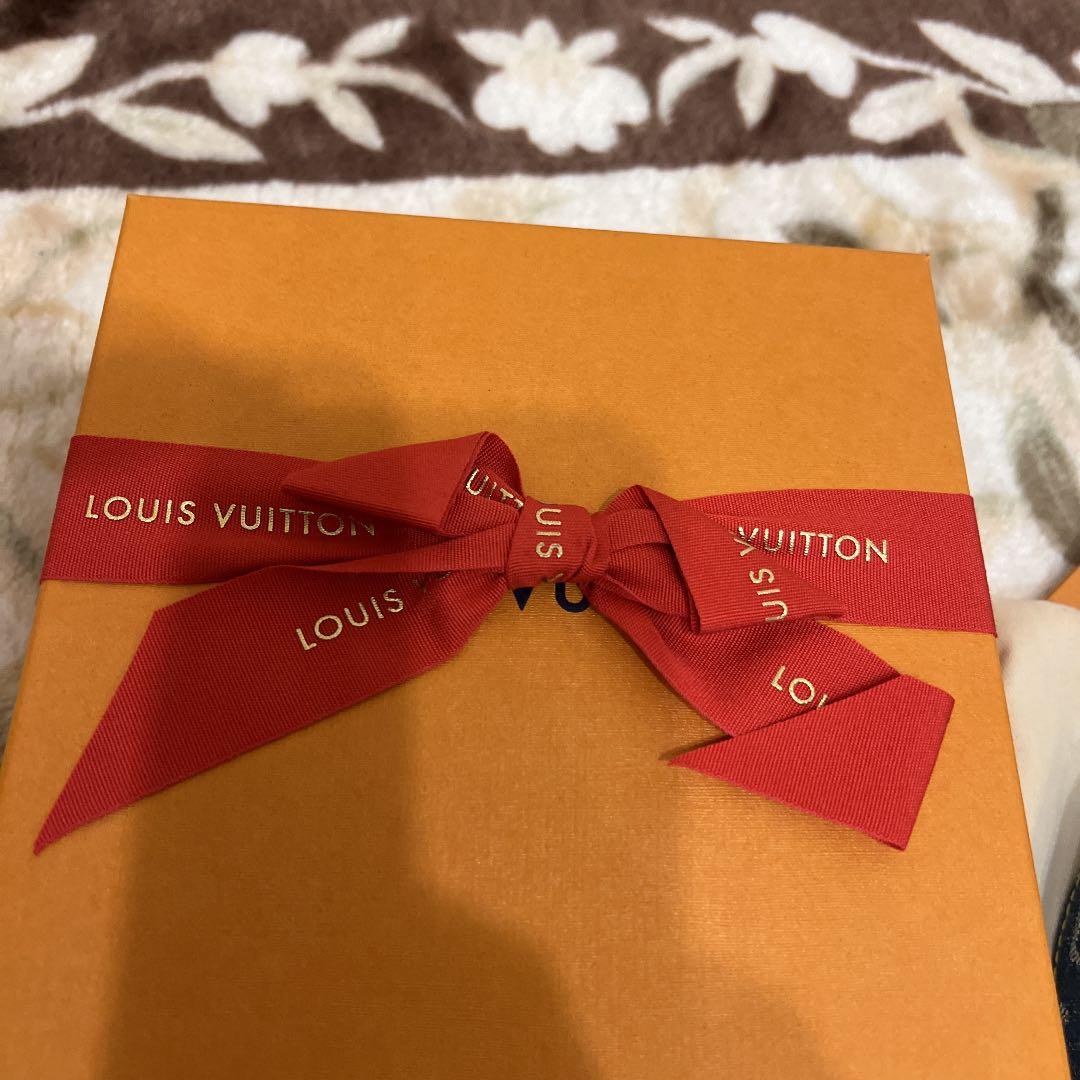 8　LOUIS VUITTON NIGO LVハートリバーシブルベルト