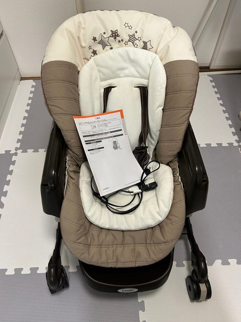 コンビ ネムリラ AUTOSWING