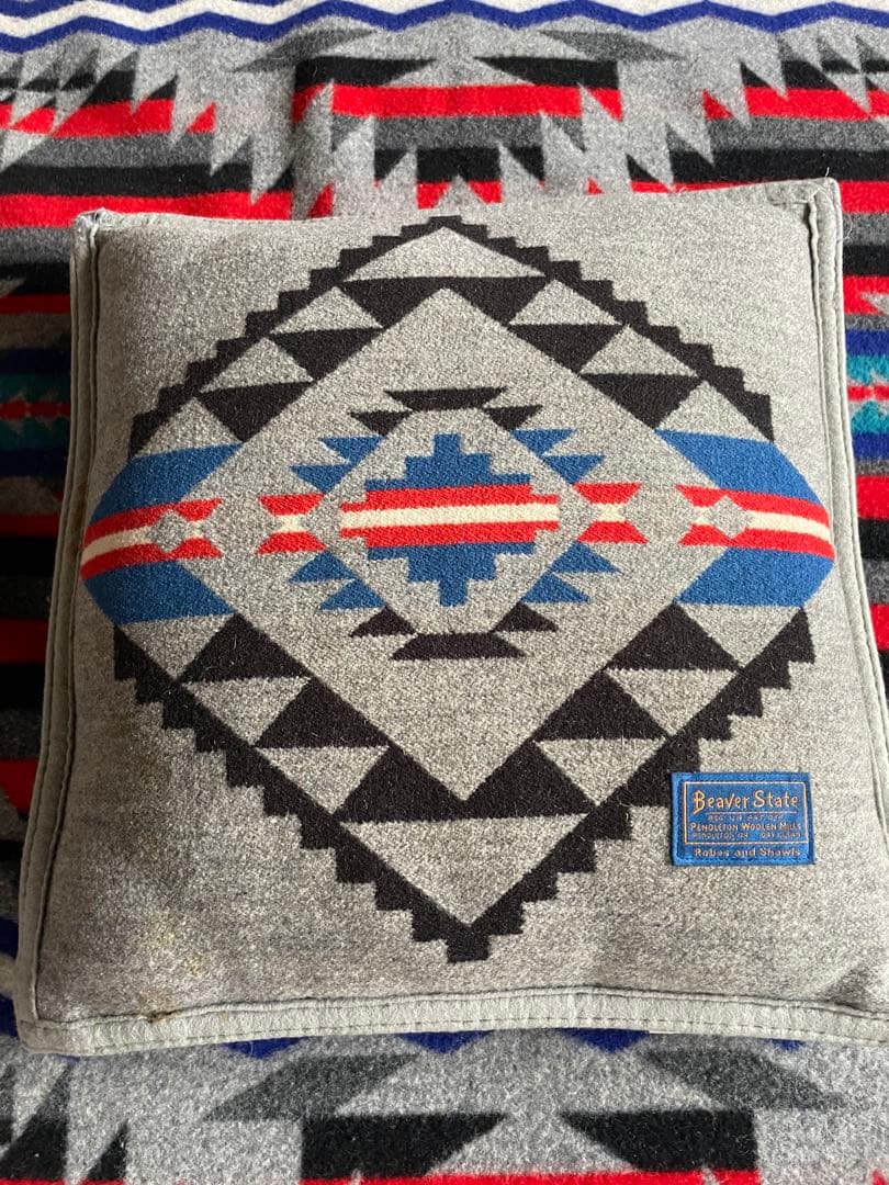 タ*キ様 ペンドルトン　大判　ウールブランケット クッション　2点セット