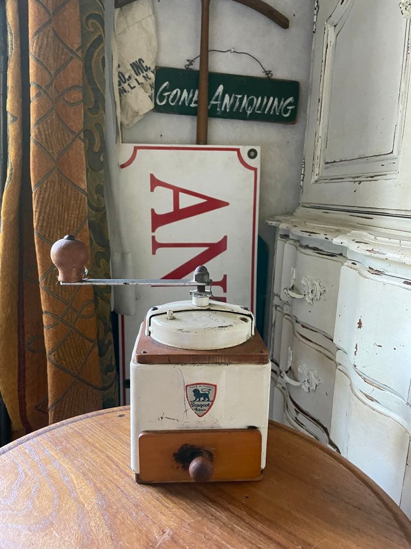 フランス　アンティーク　プジョー　コーヒーミル　アイボリー　グラインダー　メタル