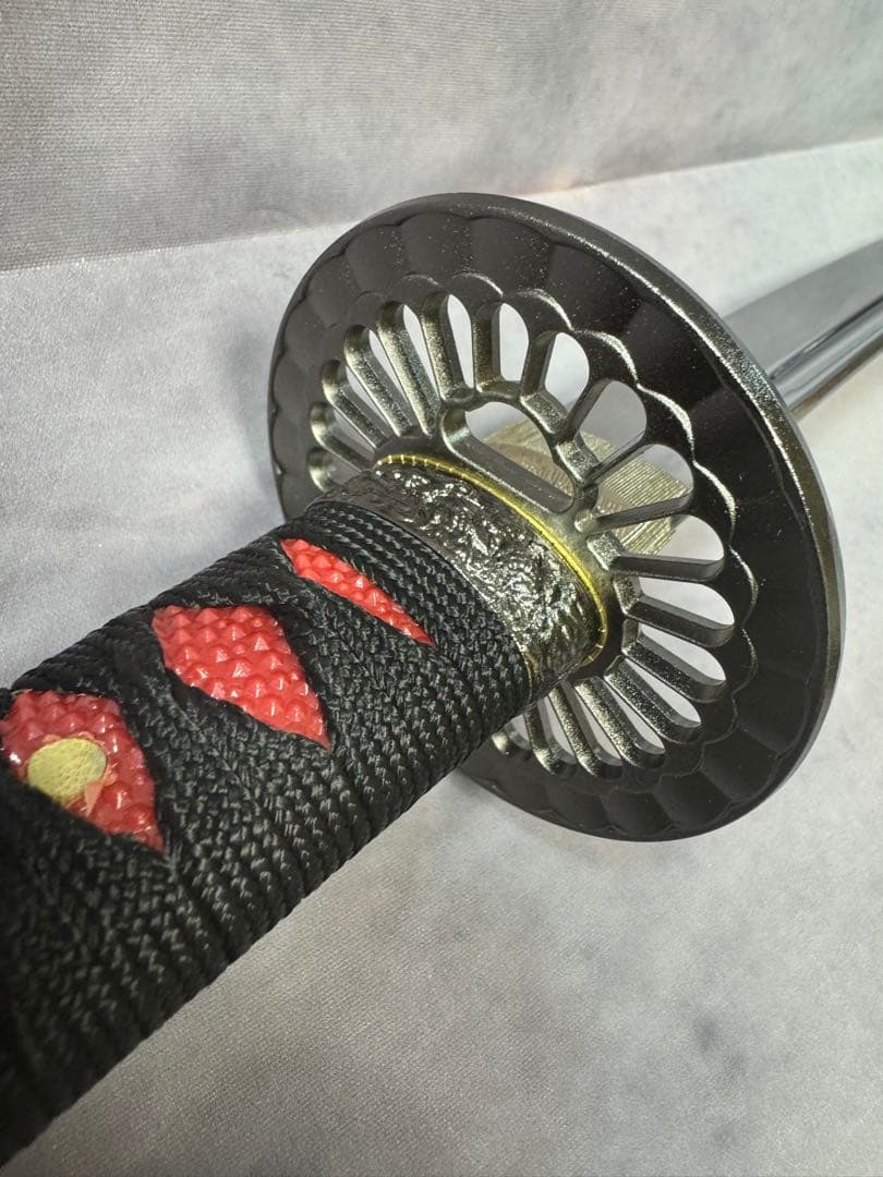 【鑑賞用模造刀】　前田慶次郎利益拵え　大輪鍔　三本杉刃文