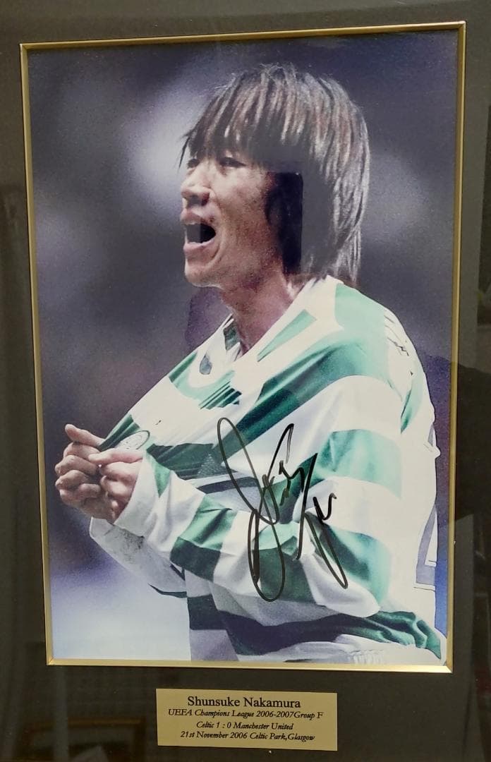 中村俊輔 柳沢敦 直筆サイン入りフォトフレーム付