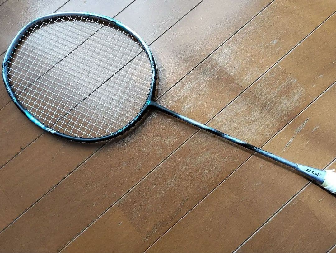 YONEX アストロクス88Dツアー 4UG6