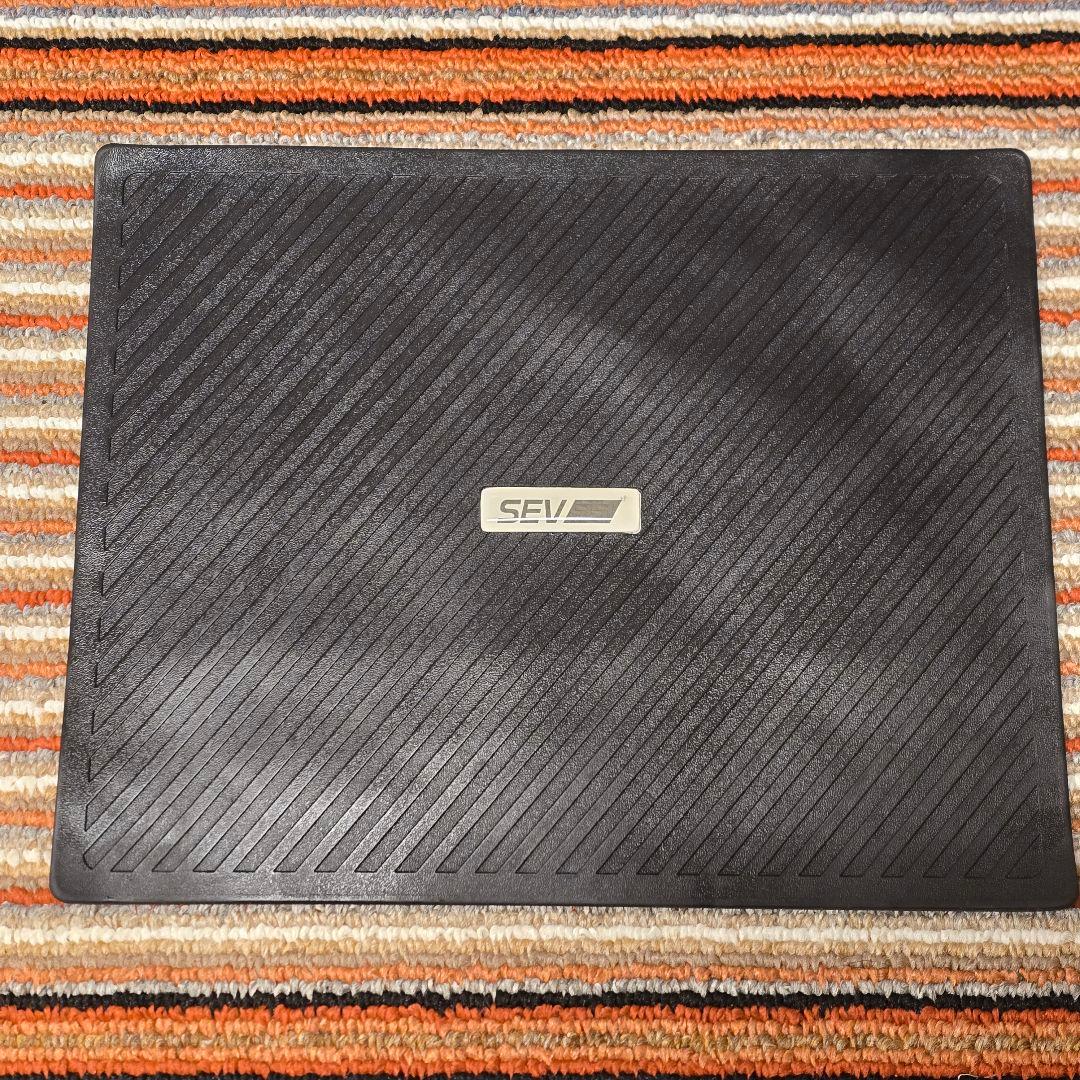 SEV フラットパネル 1枚 No1 汚れのように見えますが、光の加減です。