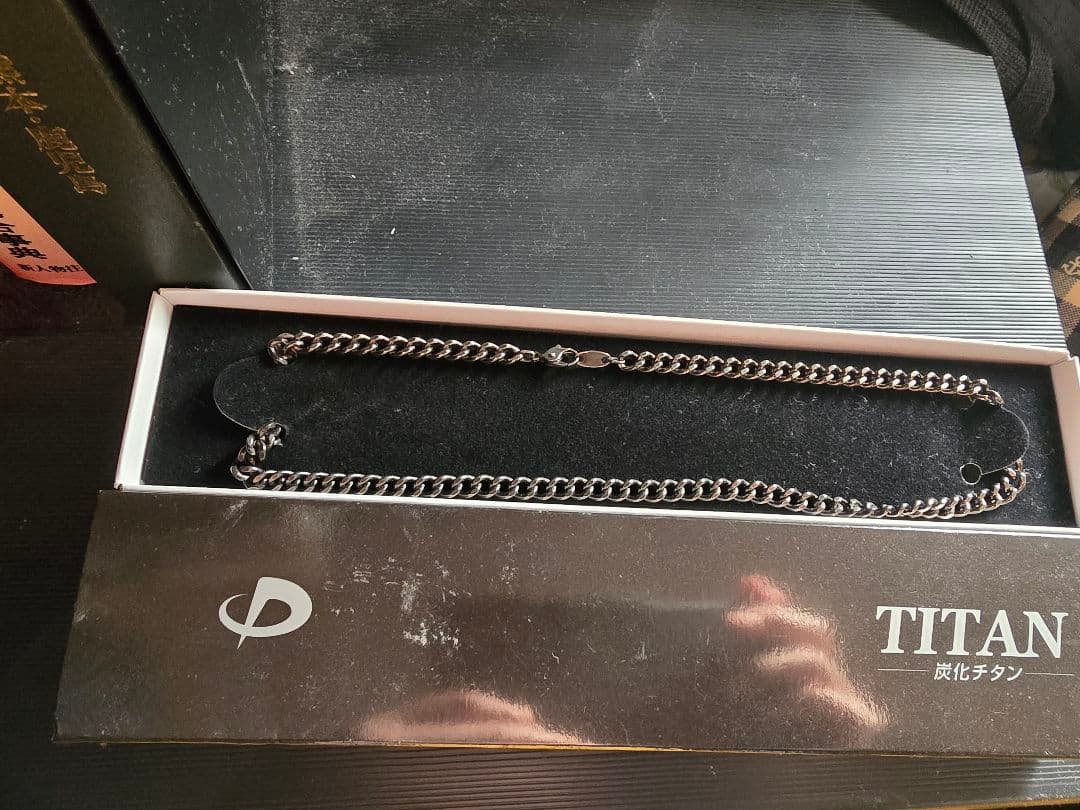 ファイテン炭化チタンネックレス45cm