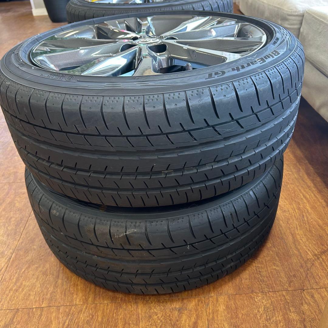 トヨタ カローラツーリング 純正ホイール　YOKOHAMA 215/45R17