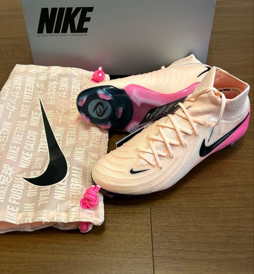 【新品未使用】NIKE PHANTOM LUNA Ⅱ ELITE FG ピンク