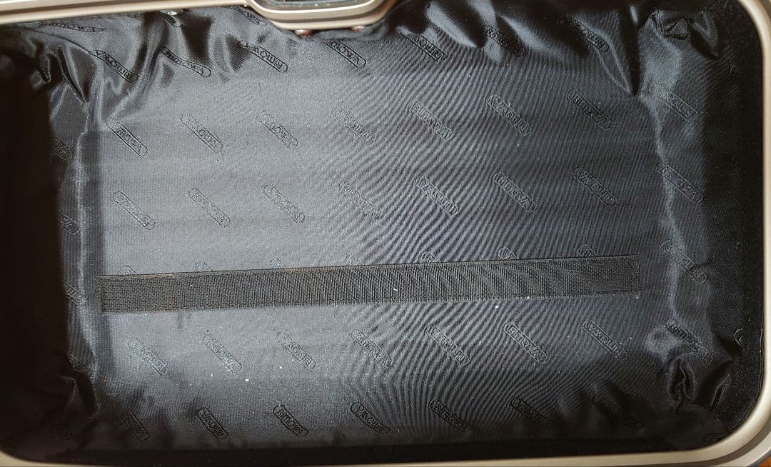 バッグ RIMOWA Piccolo Titanium