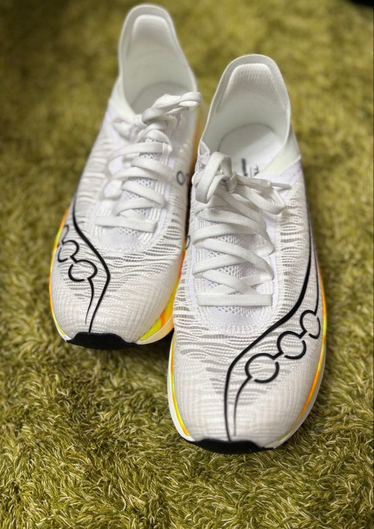 【完売サイズ】SAUCONY ENDORPHIN ELITE 2 28㎝