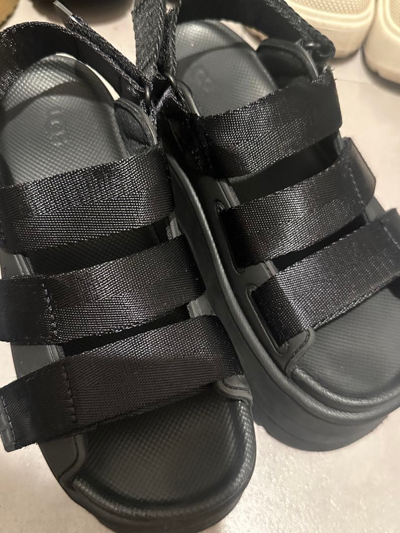 UGG GOLDENROSE 23センチ