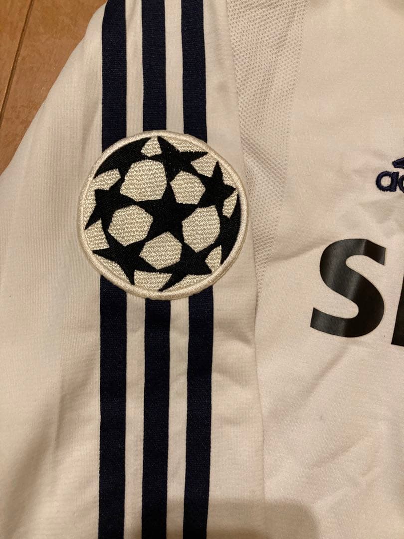 送料無料　希少品　 レアルマドリード02-03(H) ＣＬ仕様 長袖　ジダンm