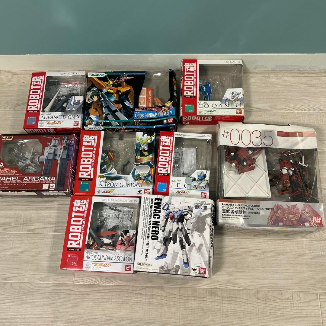 M*e様 t810 ガンダム ロボット魂等9点まとめて ジャンク