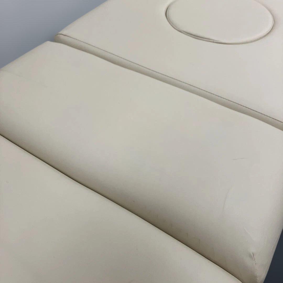 Nechura　ネチュラ　マッサージベッド　エステベッド　ベージュ